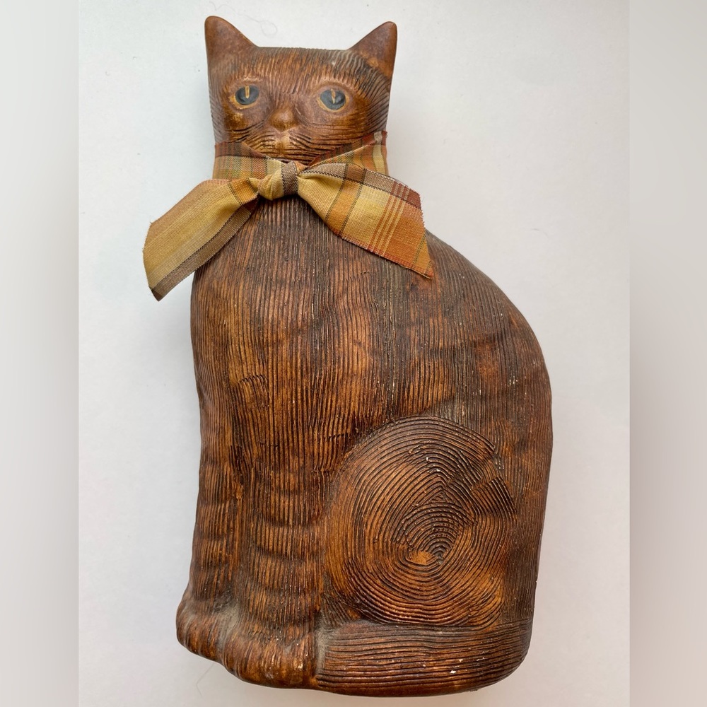 Vintage NS Gustin Co folk art hand painted brown cat ceramic figurine.